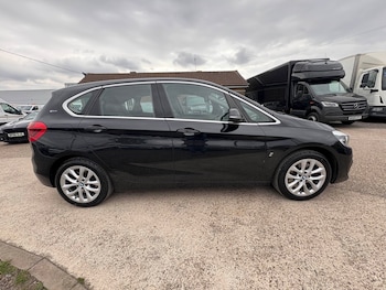 Used BMW 2 Series 2018 for sale - 76045612: Photo