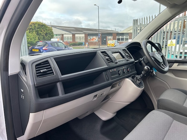 Used Volkswagen Transporter 2019 for sale - 76126195: Photo 19