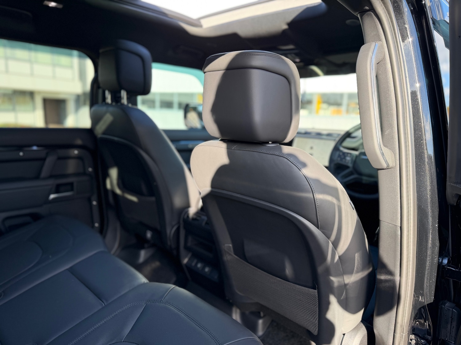 Used Land Rover Defender 2025 for sale - 77833615: Photo 28