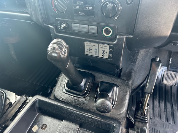 Used Land Rover Defender 2012 for sale - 74961470: Photo 18