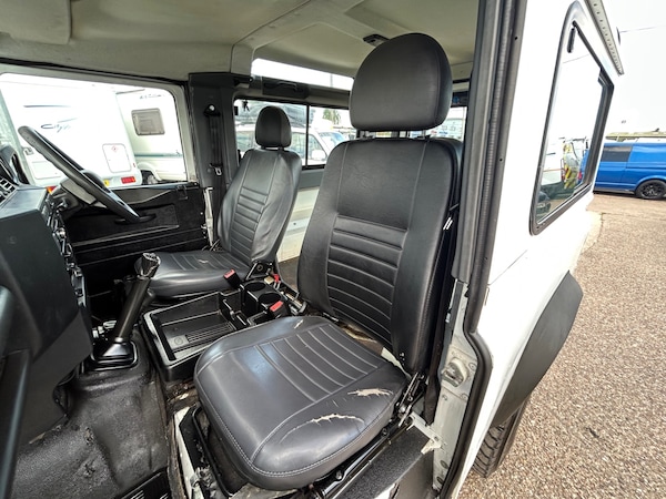 Used Land Rover Defender 2012 for sale - 74961470: Photo 20