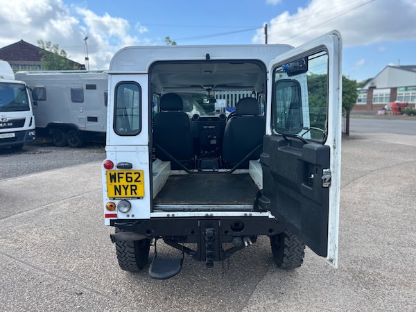 Used Land Rover Defender 2012 for sale - 74961470: Photo 6