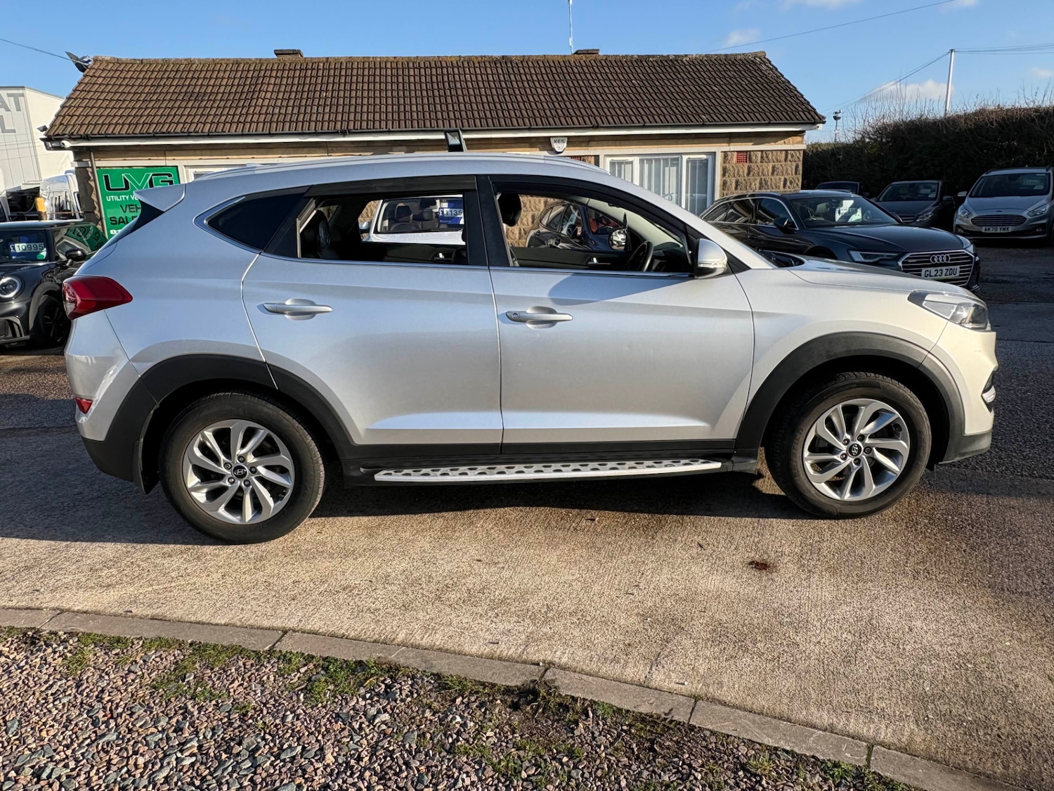 Used Hyundai TUCSON 2015 for sale - 76893059: Photo 2