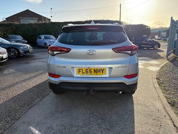 Used Hyundai TUCSON 2015 for sale - 76893059: Photo