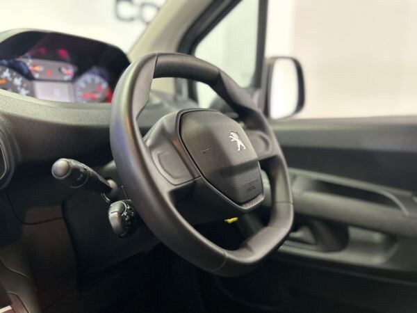 Used Peugeot Partner 2021 for sale - 76102254: Photo 15