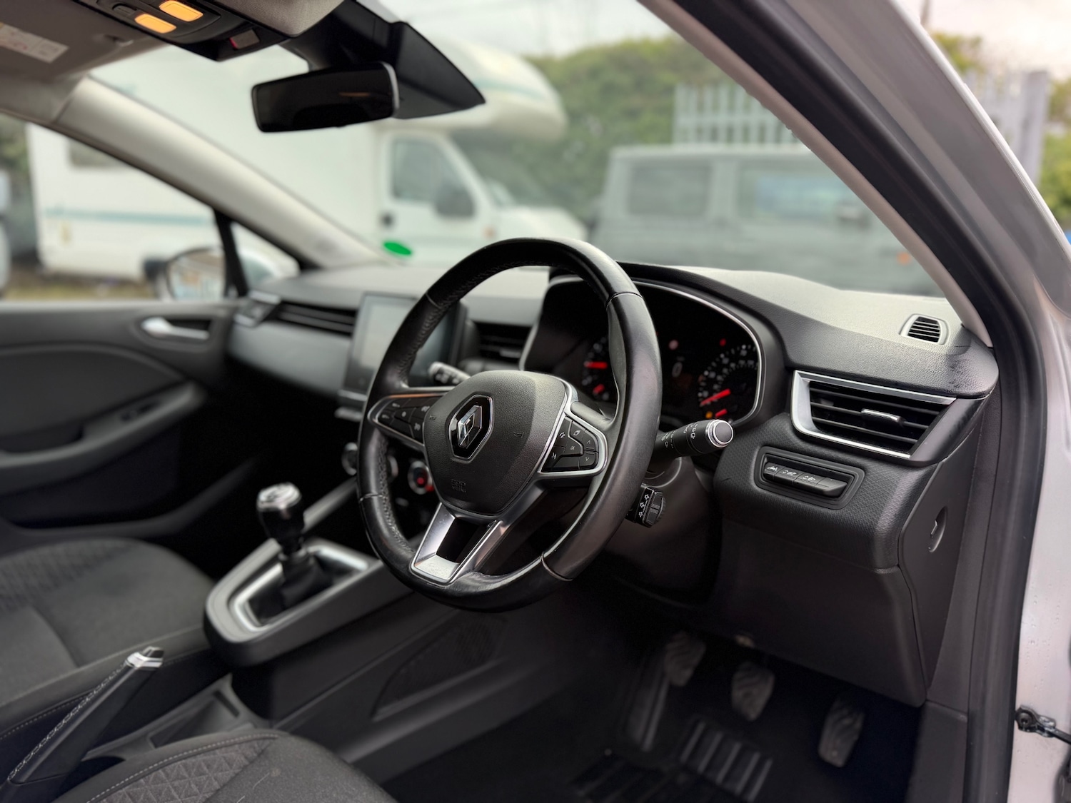 Used Renault Clio 2020 for sale - 77581195: Photo 12