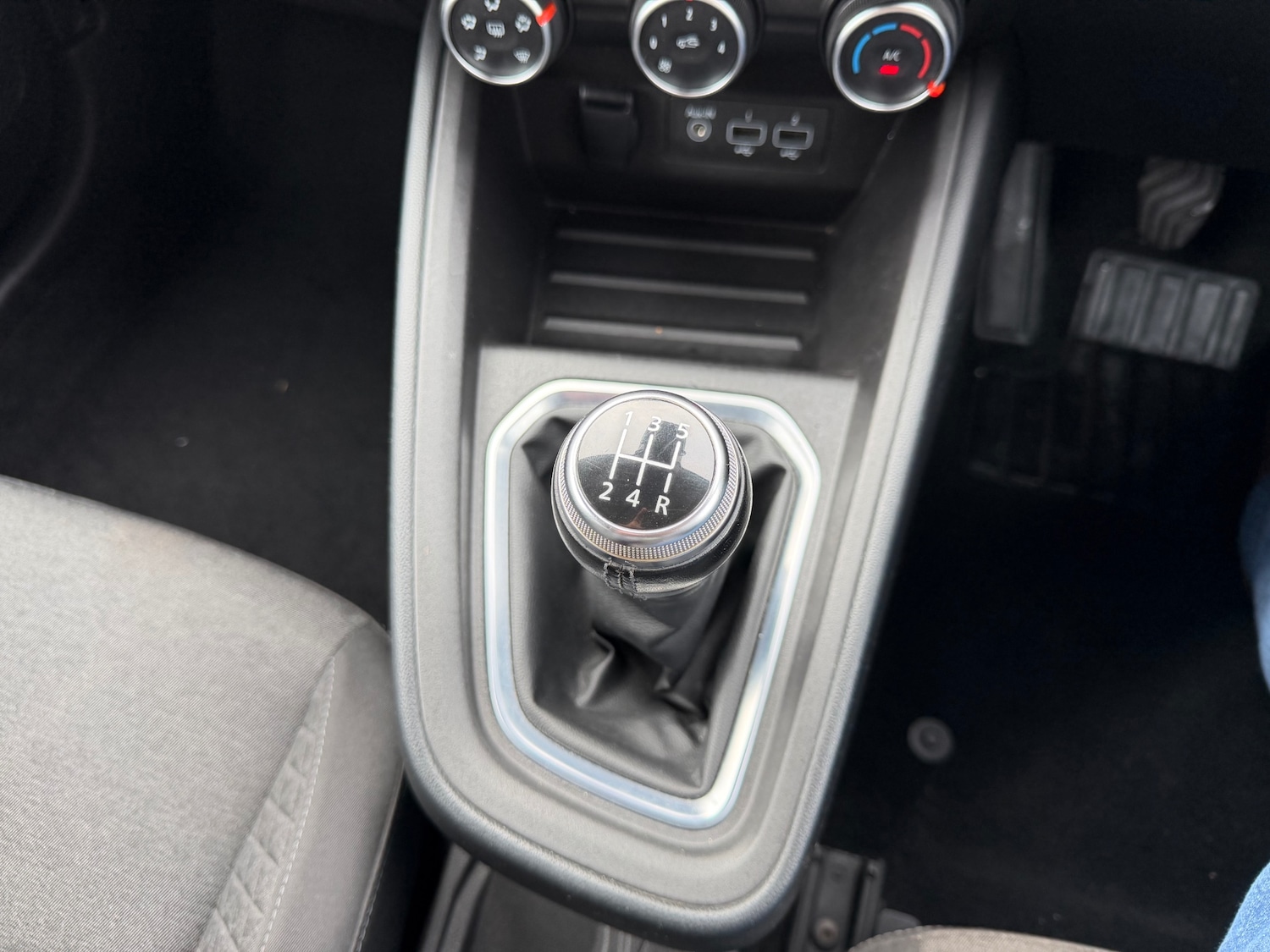 Used Renault Clio 2020 for sale - 77581195: Photo 17