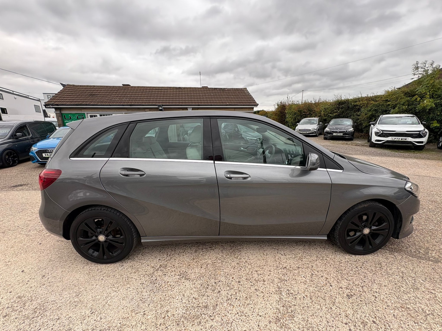 Used Mercedes-Benz B-Class 2016 for sale - 76195906: Photo 2