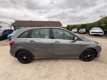 Used Mercedes-Benz B-Class 2016 for sale - 76195906: Photo 2
