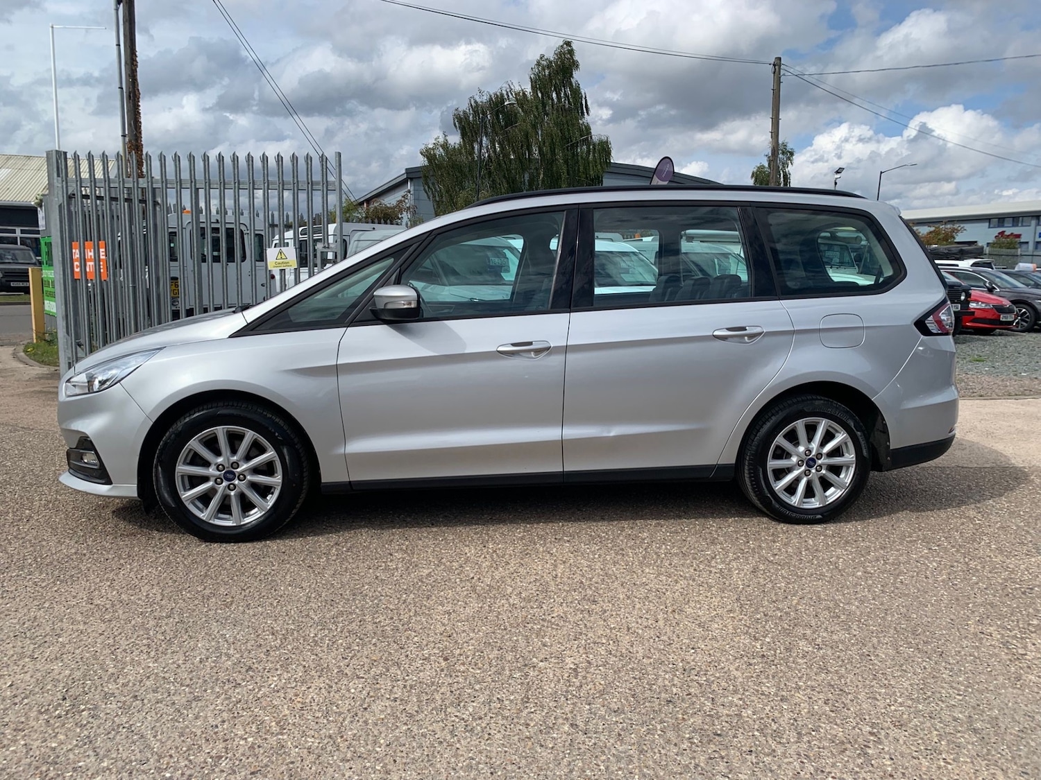 Used Ford Galaxy 2021 for sale - 75851631: Photo 4
