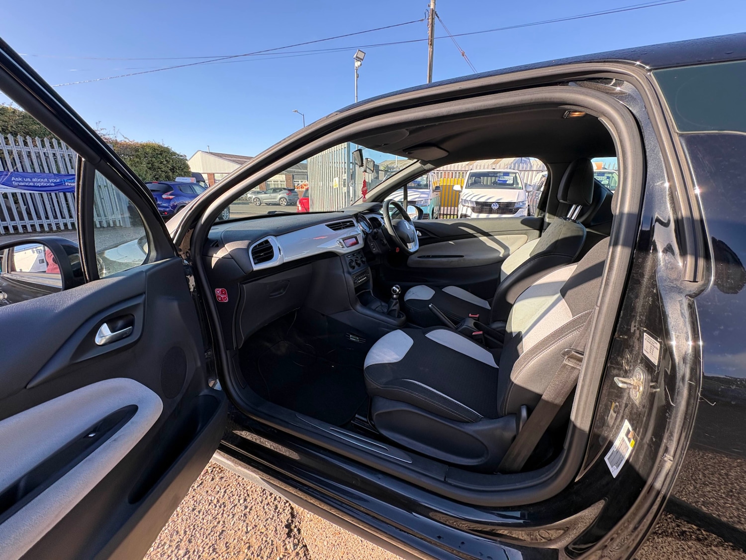 Used Citroen DS3 2014 for sale - 76391264: Photo 13