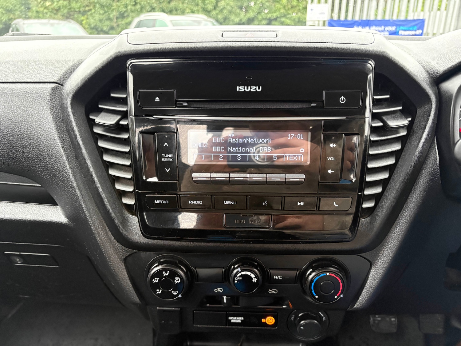 Used Isuzu D-Max 2023 for sale - 76979417: Photo 18