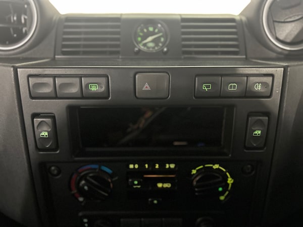Used Land Rover Defender 2009 for sale - 73803910: Photo 19
