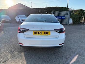 Used Skoda Superb 2019 for sale - 76649541: Photo