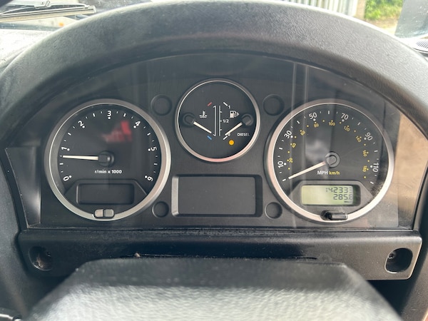 Used Land Rover Defender 2012 for sale - 75241262: Photo 15