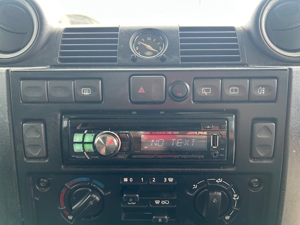 Used Land Rover Defender 2012 for sale - 75241262: Photo 16