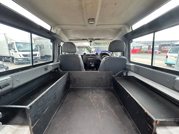 Used Land Rover Defender 2012 for sale - 75241262: Photo 9