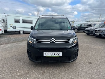 Used Citroen Berlingo 2019 for sale - 76101022: Photo 2