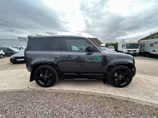 Used Land Rover Defender 2024 for sale - 74961427: Photo 10