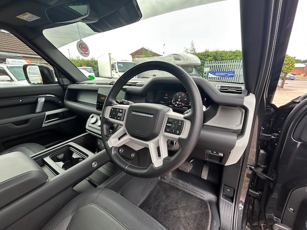 Used Land Rover Defender 2024 for sale - 74961427: Photo 13