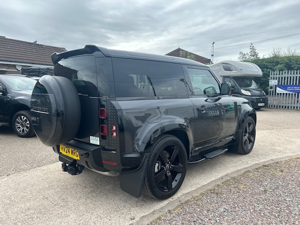Used Land Rover Defender 2024 for sale - 74961427: Photo 9
