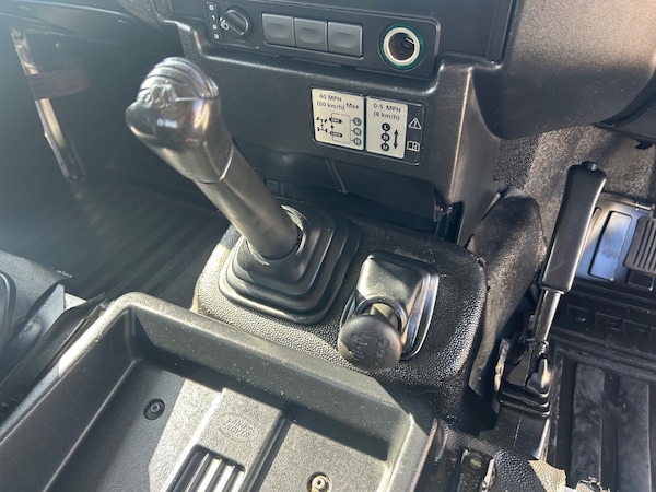 Used Land Rover Defender 2012 for sale - 75178138: Photo 18