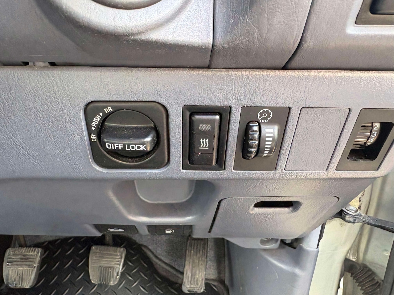 Used Toyota Land Cruiser Colorado 2001 for sale - 77568079: Photo 18