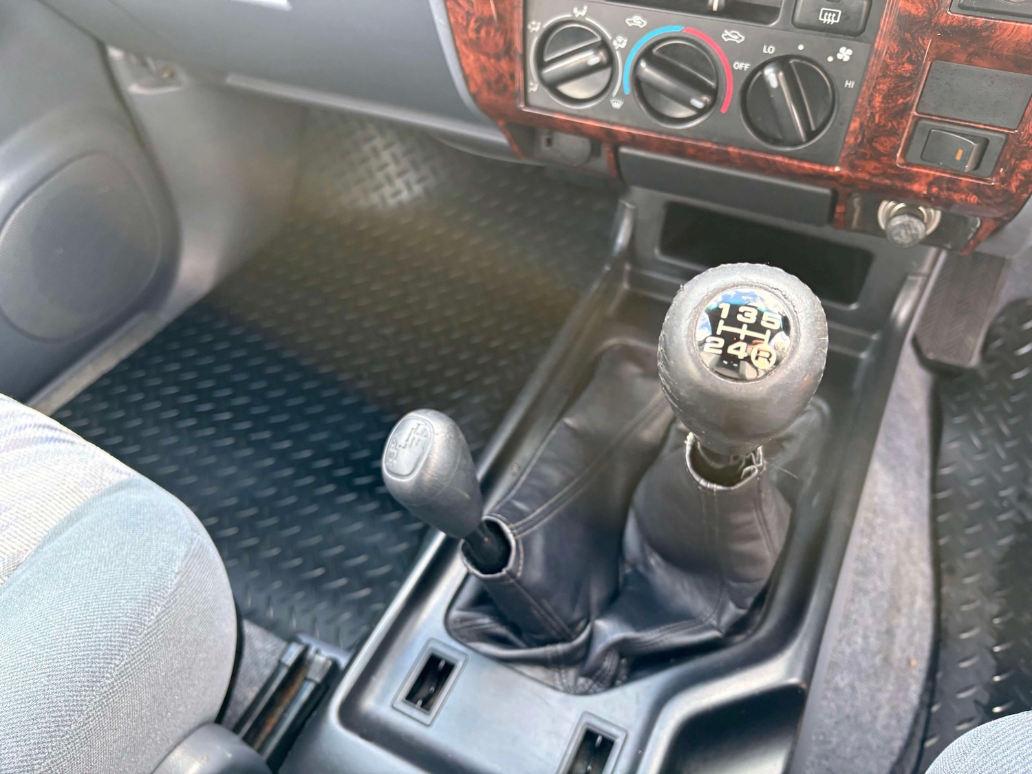 Used Toyota Land Cruiser Colorado 2001 for sale - 77568079: Photo 21