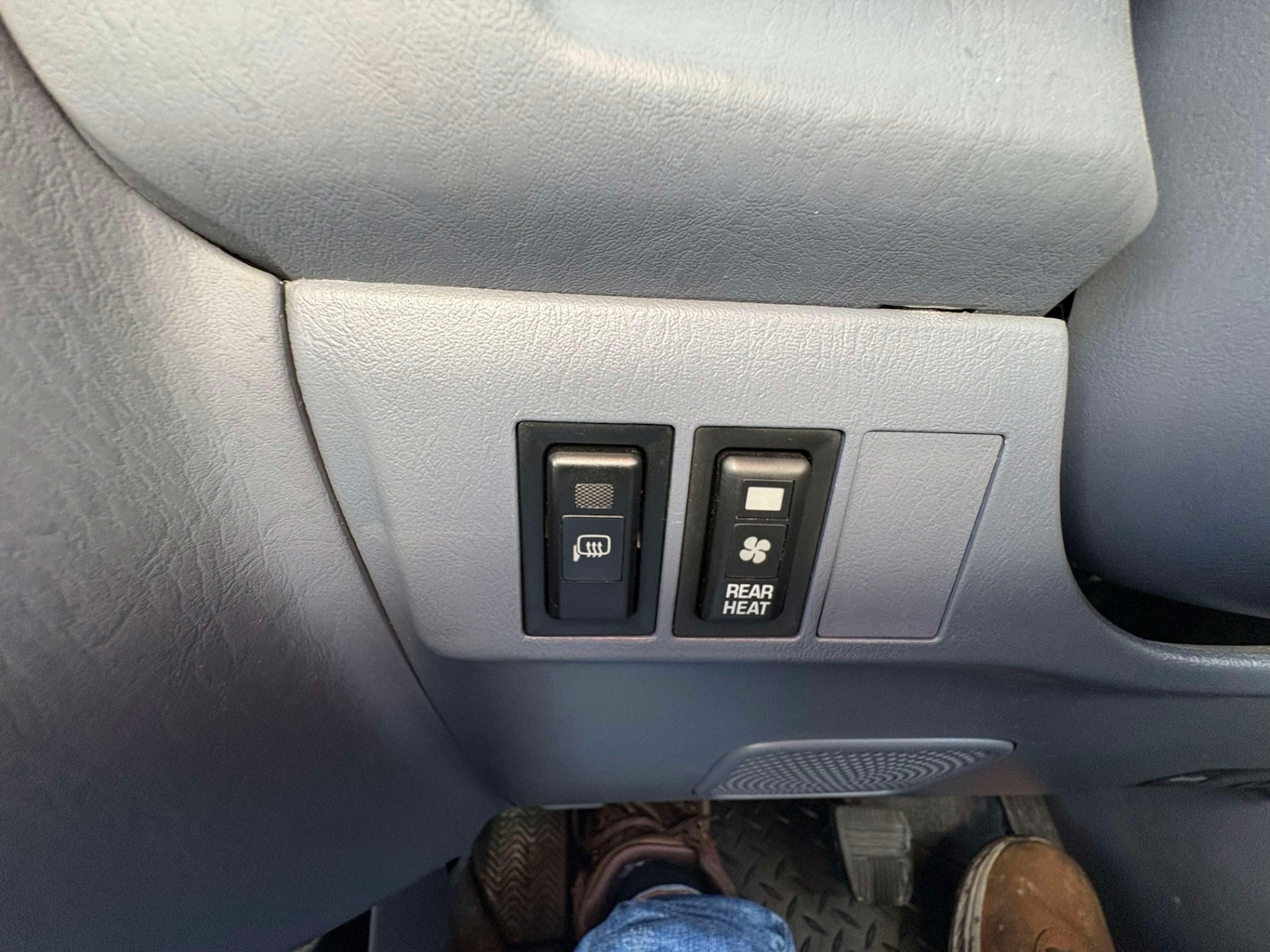 Used Toyota Land Cruiser Colorado 2001 for sale - 77568079: Photo 23