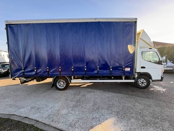 Used Mitsubishi Canter 2017 for sale - 76706183: Photo
