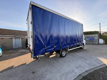 Used Mitsubishi Canter 2017 for sale - 76706183: Photo