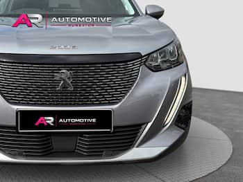 Used Peugeot 2008 2021 for sale - 79717303: Photo