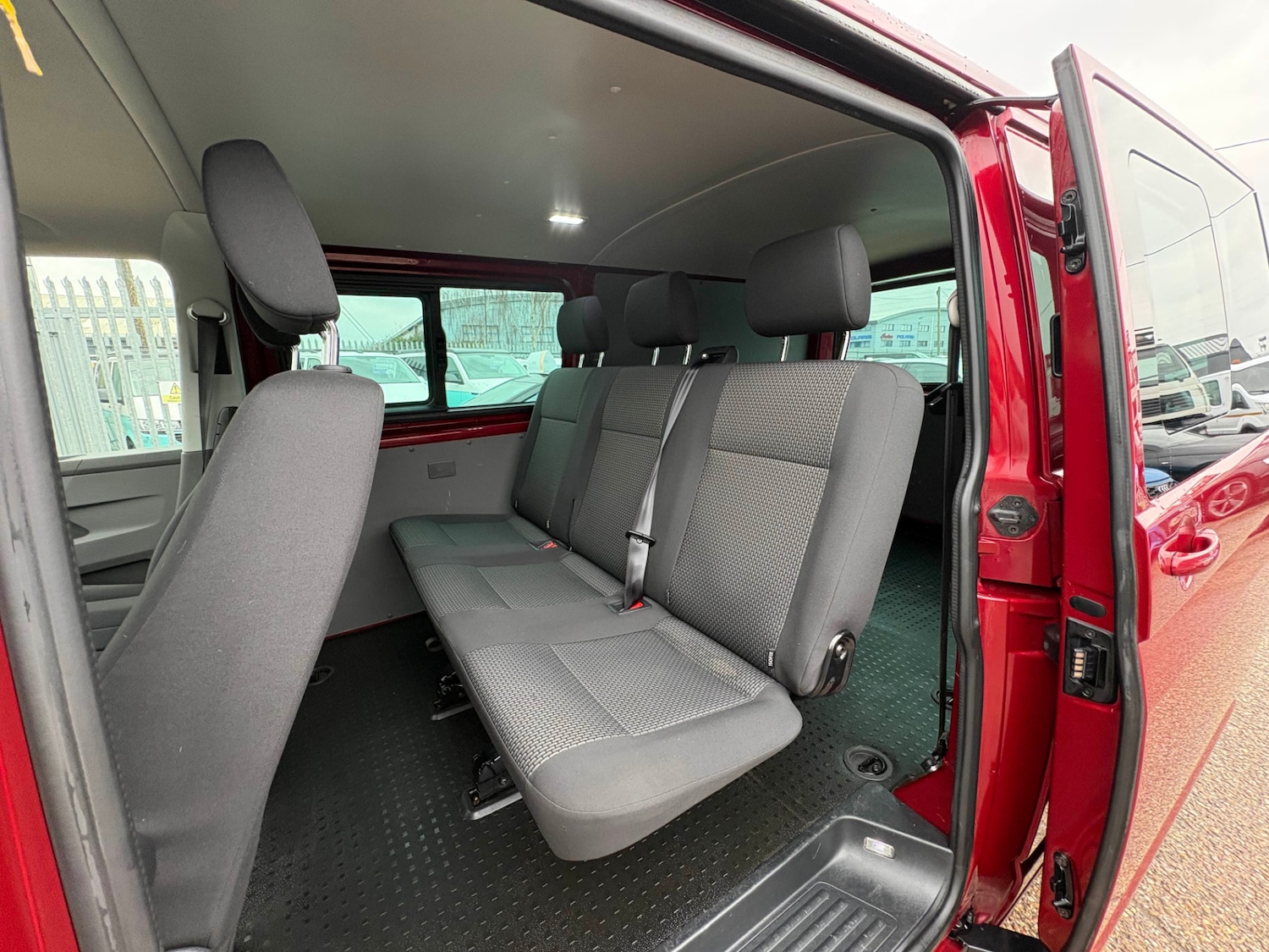 Used Volkswagen Transporter 2020 for sale - 77363715: Photo 7