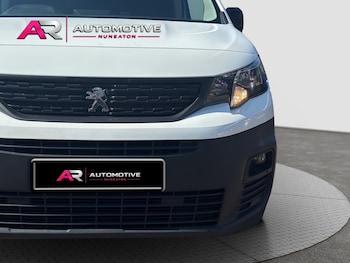 Used Peugeot Partner 2021 for sale - 79172850: Photo