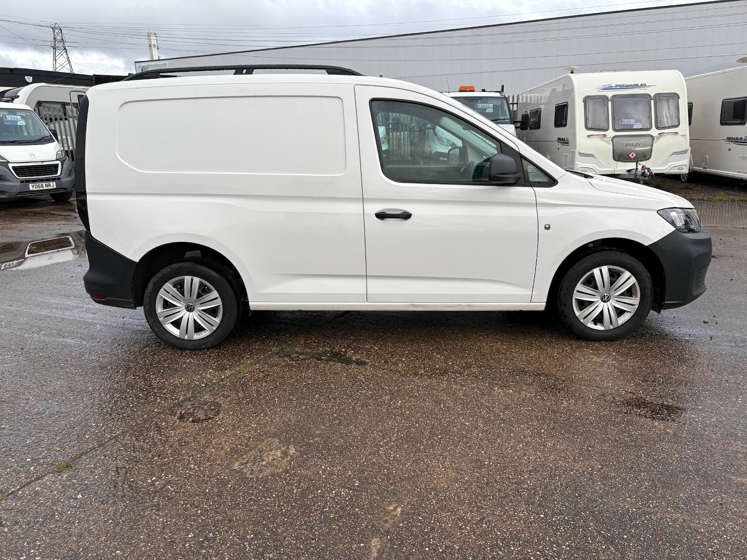 Used Volkswagen Caddy 2021 for sale - 77298673: Photo 2