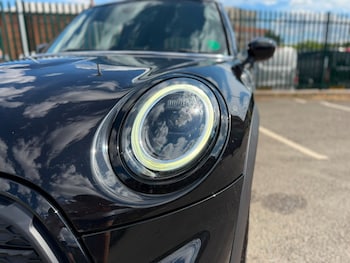 Used MINI Hatch 2021 for sale - 79102044: Photo