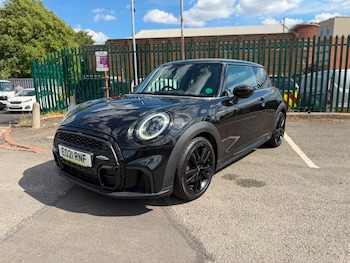Used MINI Hatch 2021 for sale - 79102044: Photo