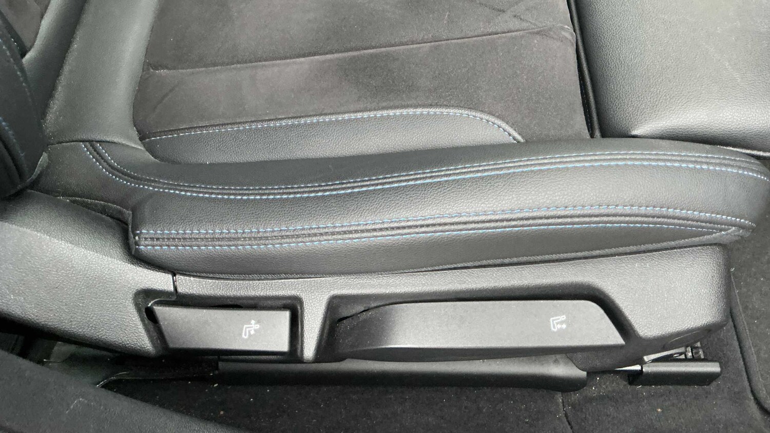 Used BMW i4 2022 for sale - 77348055: Photo 20