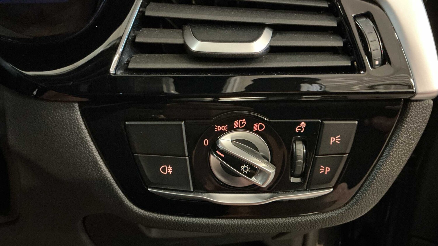 Used BMW 5 Series 2023 for sale - 77741120: Photo 28