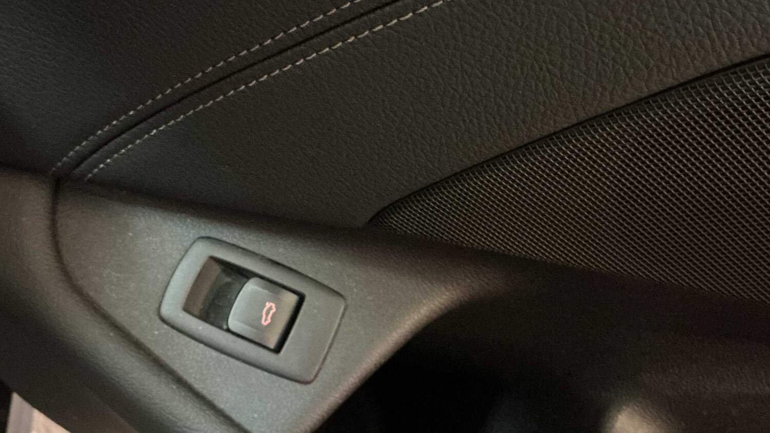 Used BMW 5 Series 2023 for sale - 77741120: Photo 32