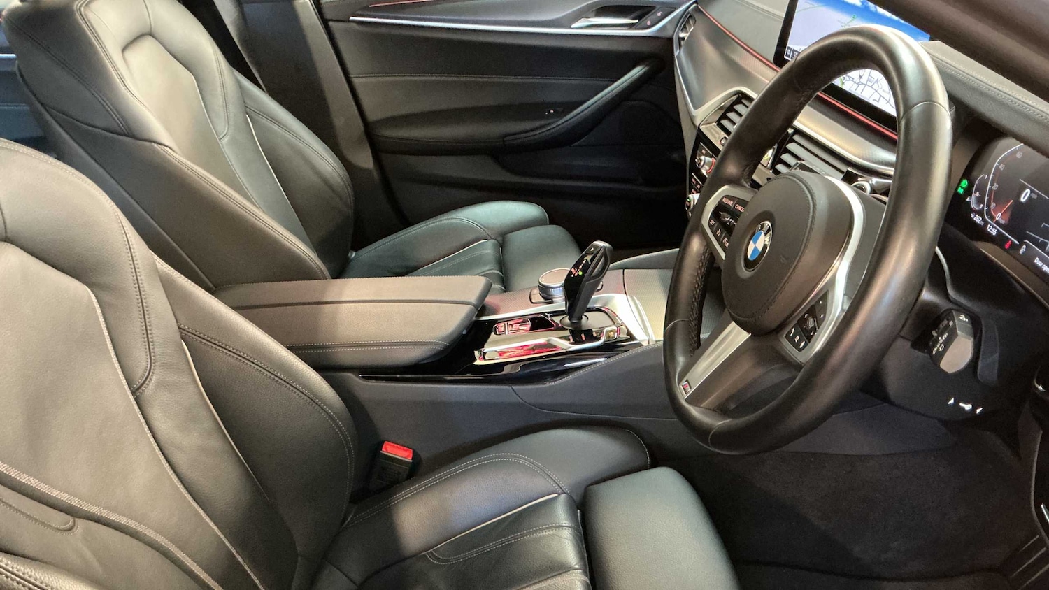 Used BMW 5 Series 2023 for sale - 77741120: Photo 5