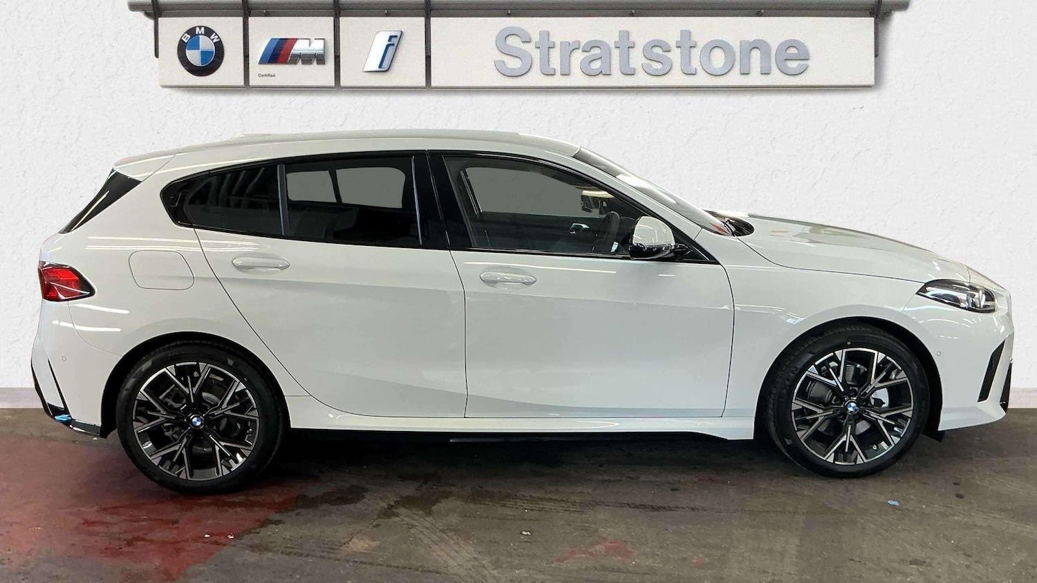 Used BMW 1 Series 2025 for sale - 76329190: Photo 3