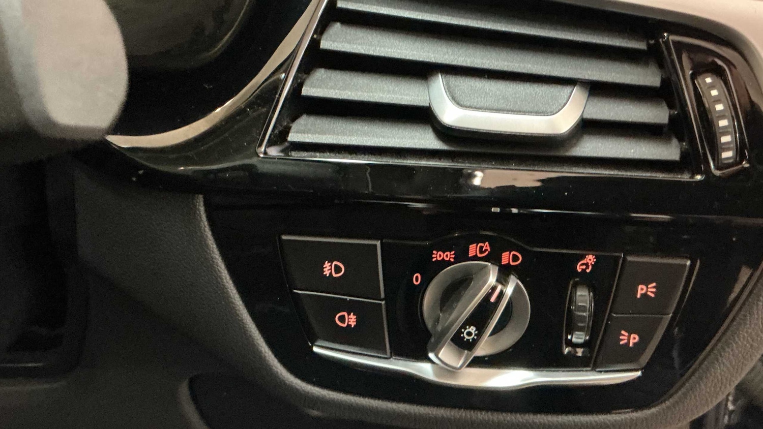 Used BMW 5 Series 2018 for sale - 77123302: Photo 30