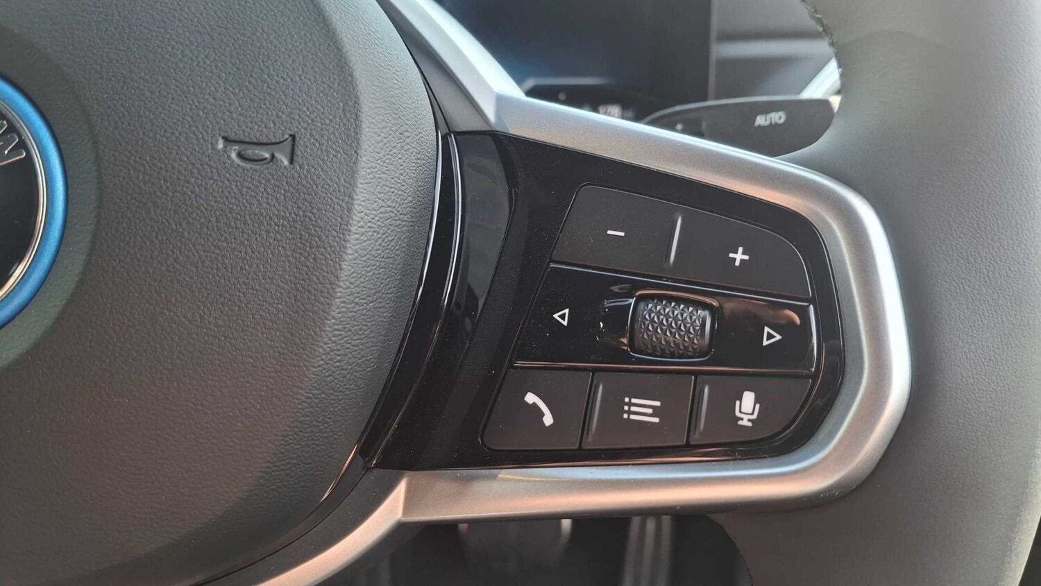Used BMW i4 2025 for sale - 76373778: Photo 25