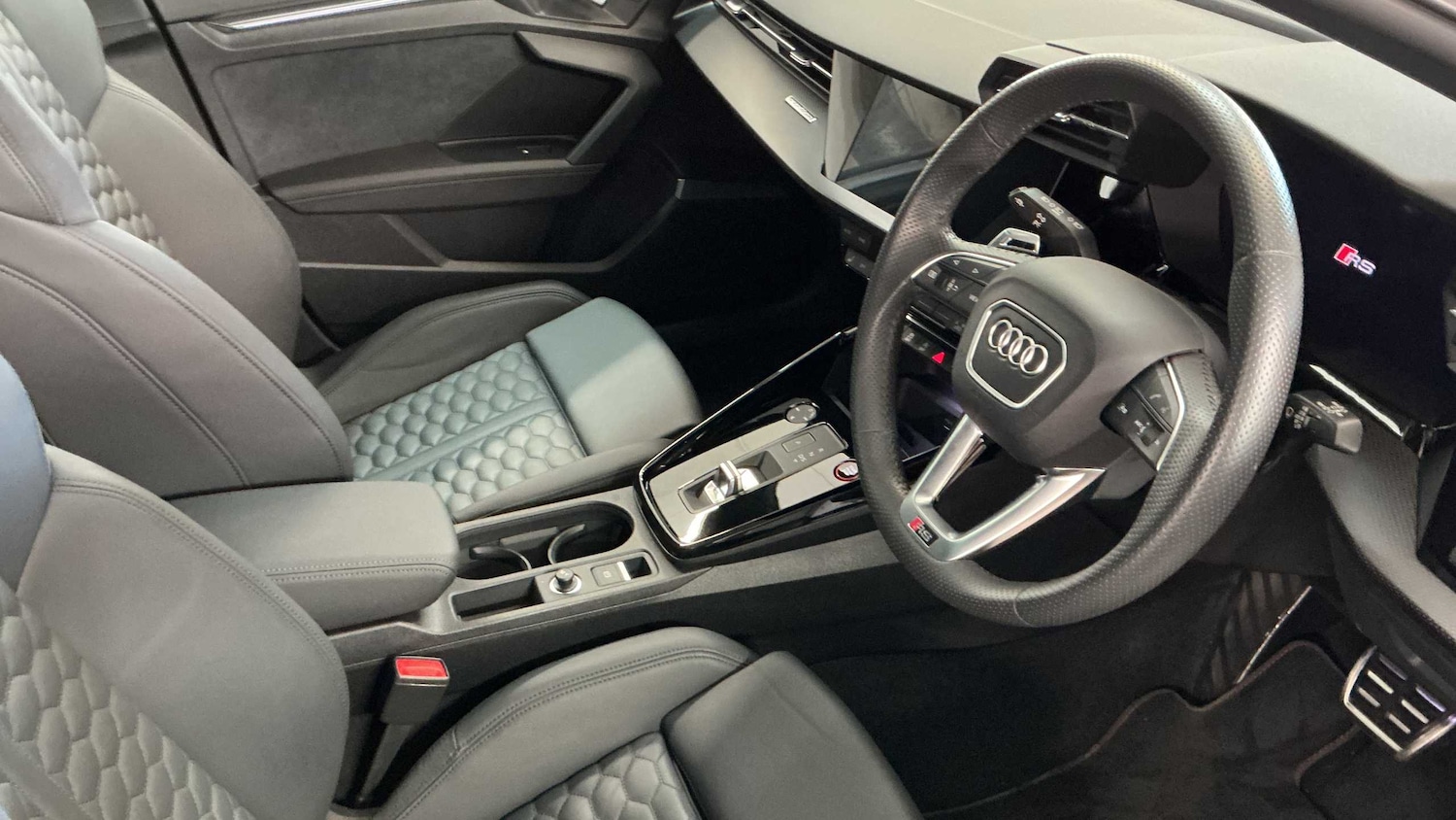Used Audi RS3 2023 for sale - 76113465: Photo 4