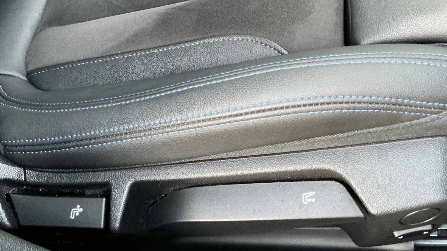 Used BMW i4 2023 for sale - 76476007: Photo 19