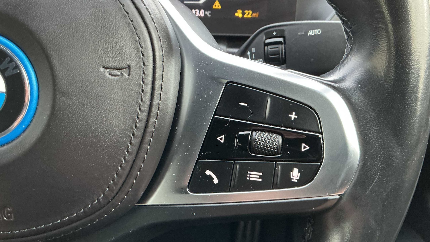 Used BMW i4 2023 for sale - 76476007: Photo 24