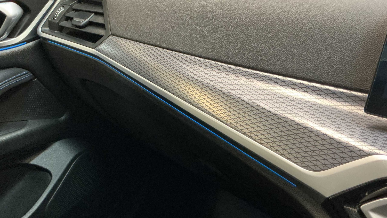 Used BMW i4 2023 for sale - 76476007: Photo 27