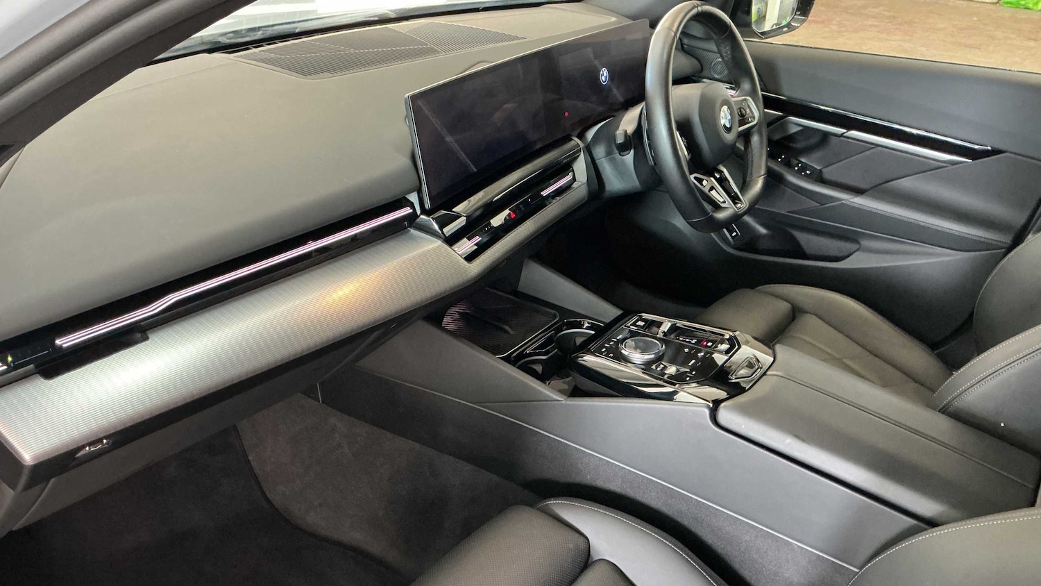 Used BMW 5 Series 2024 for sale - 77577434: Photo 8