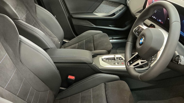 Used BMW 1 Series 2025 for sale - 76339520: Photo 4